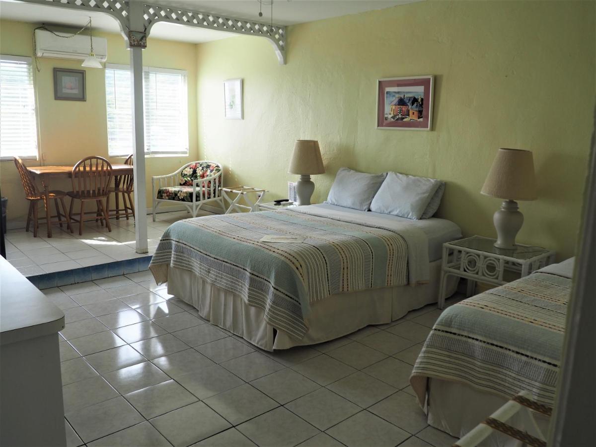 The Green Iguana Hotel Шарлотта-Амалия Экстерьер фото